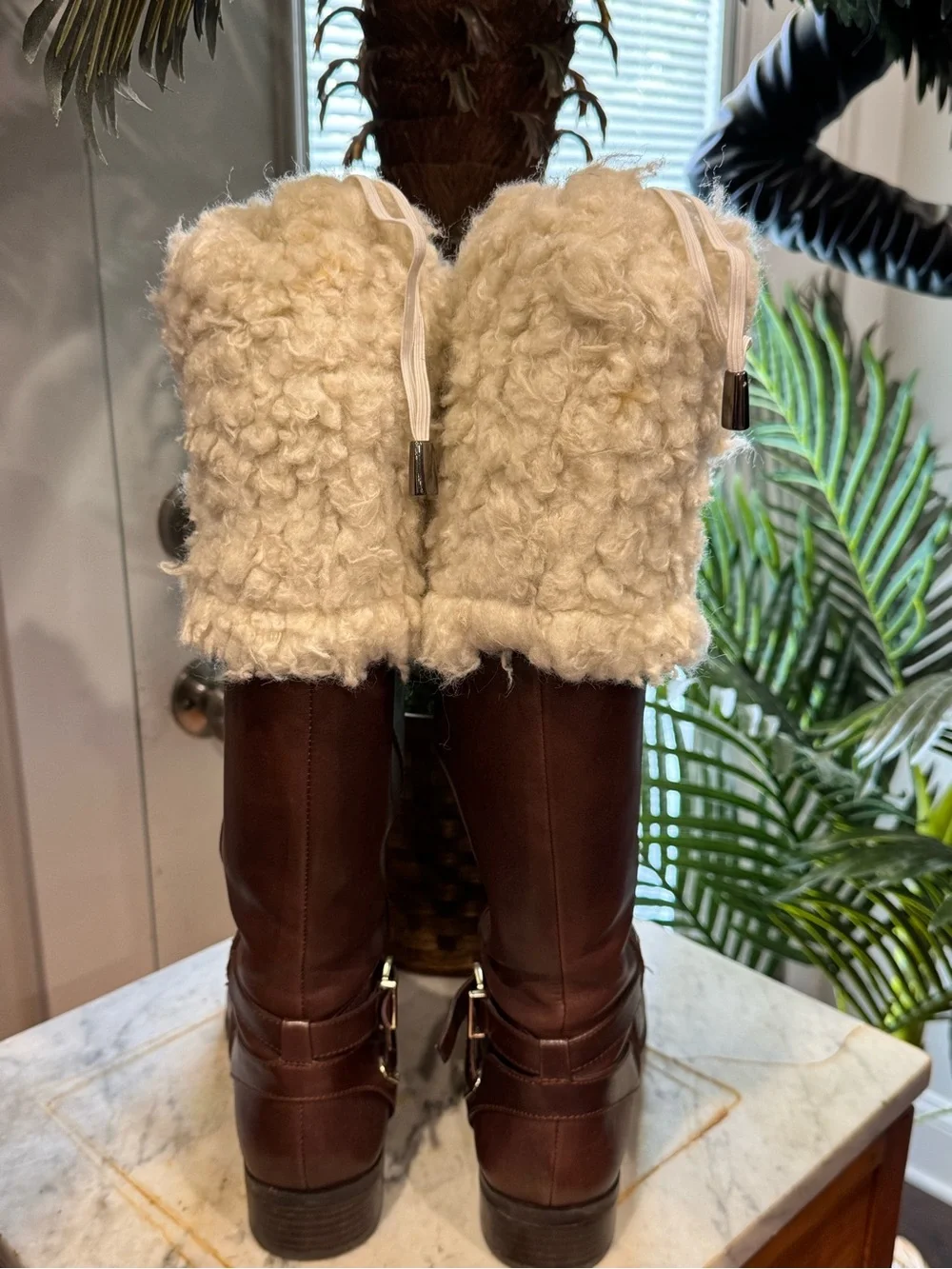 Fabulous Furs add cozy